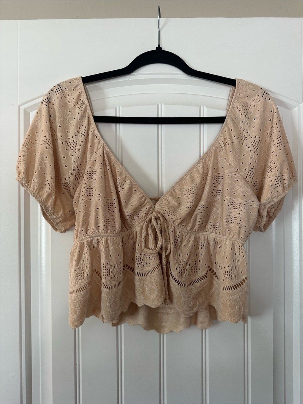 URBAN Romantics Beige Eyelet Tie-Front Peplum Blouse